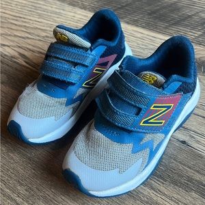 New Balance Boys Sneakers - Blue/Silver/Red Size Boys 10